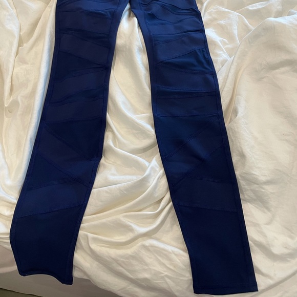 **HIGH RISE** Wunder Under Tech Mesh size 4 - Picture 15 of 15